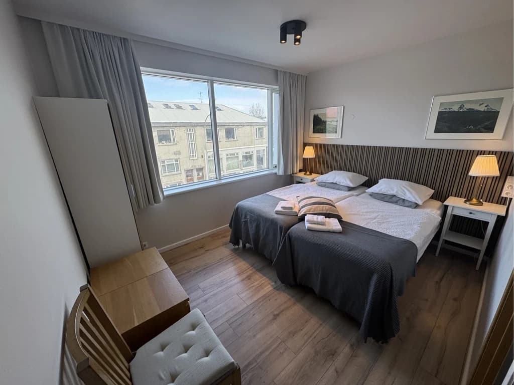 Standard Three Bedroom – photo 2