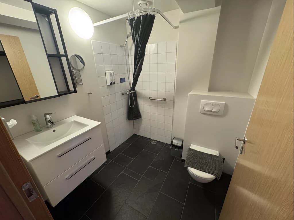 Standard Three Bedroom – photo 5